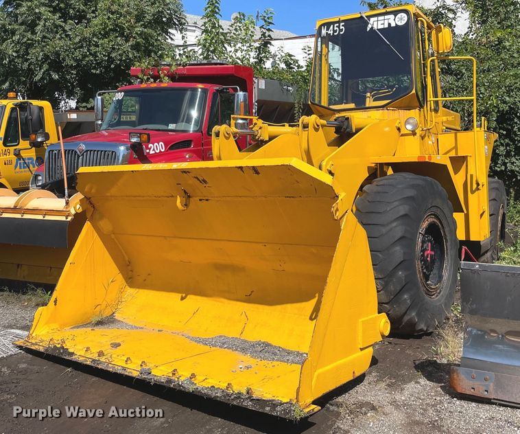 image for item LV9875 1980 Michigan  75B wheel loader