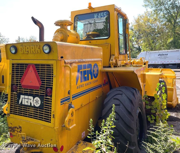 image for item LV9875 1980 Michigan  75B wheel loader