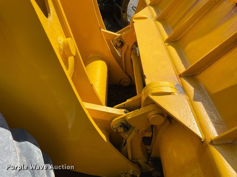 image for item LV9875 1980 Michigan  75B wheel loader