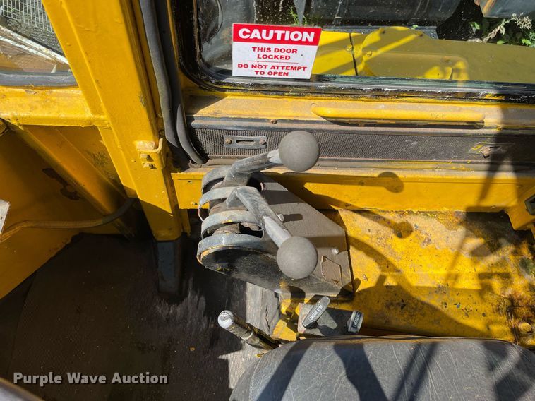 image for item LV9875 1980 Michigan  75B wheel loader