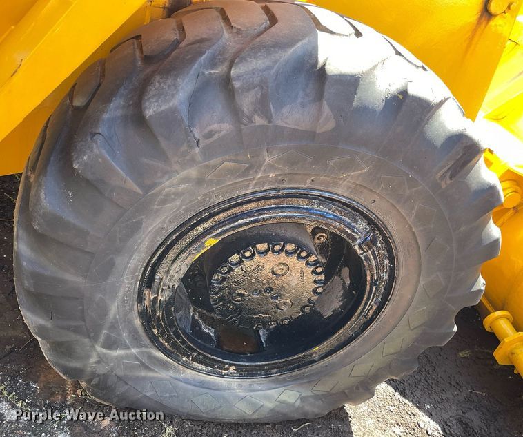 image for item LV9875 1980 Michigan  75B wheel loader