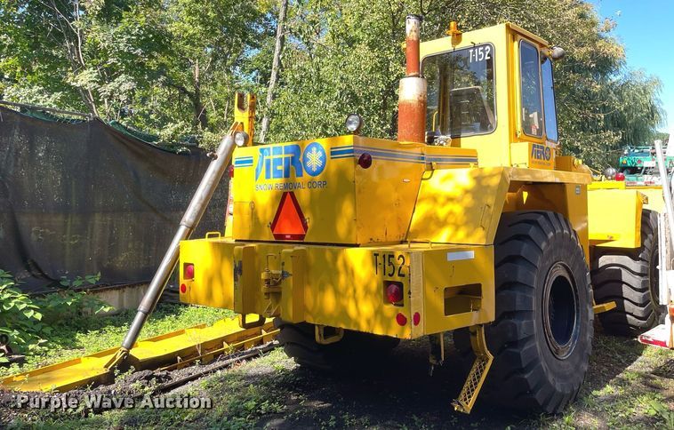 image for item LV9876 1988 Trojan 3500z wheel loader