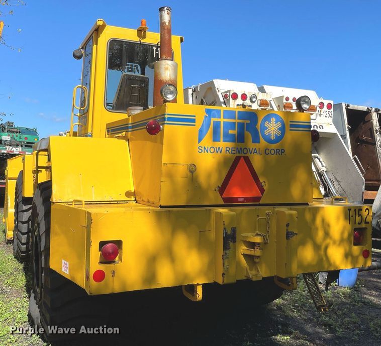 image for item LV9876 1988 Trojan 3500z wheel loader