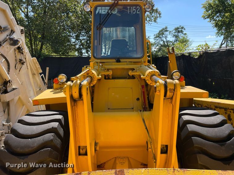 image for item LV9876 1988 Trojan 3500z wheel loader