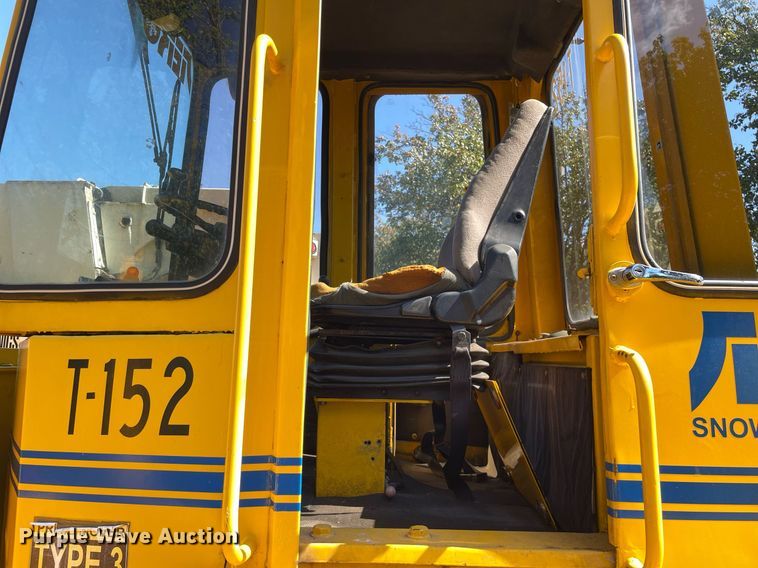 image for item LV9876 1988 Trojan 3500z wheel loader