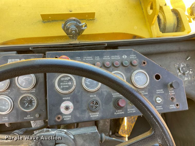 image for item LV9876 1988 Trojan 3500z wheel loader