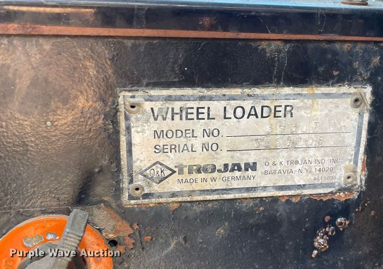 image for item LV9876 1988 Trojan 3500z wheel loader