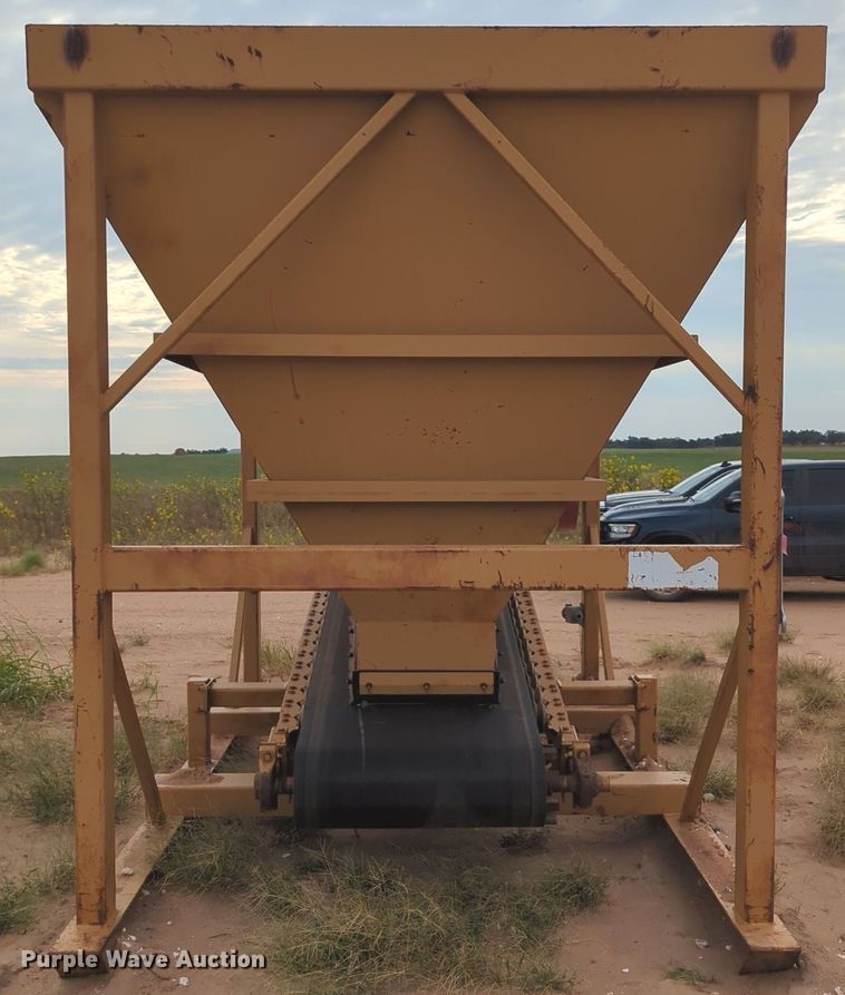 image for item LY9434 Ex-Cel  hopper feeder