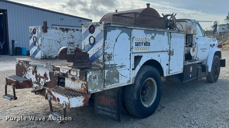 image for item MG9480 1988 GMC C6000  utility / service truck