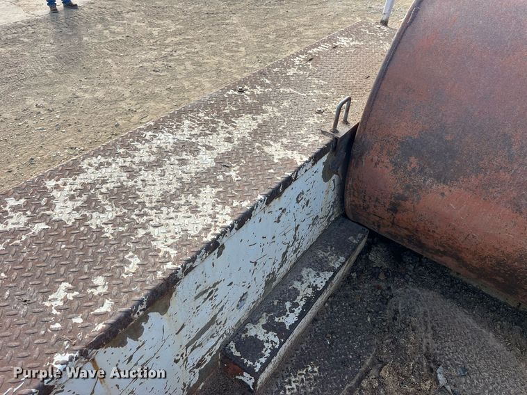 image for item MG9480 1988 GMC C6000  utility / service truck