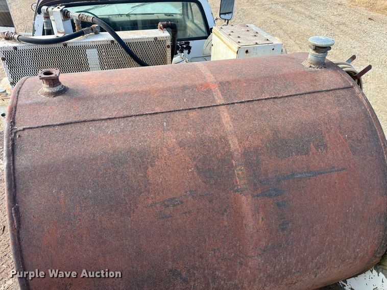 image for item MG9480 1988 GMC C6000  utility / service truck