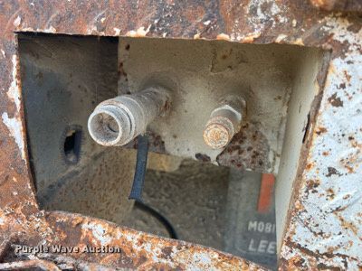 image for item MG9480 1988 GMC C6000  utility / service truck