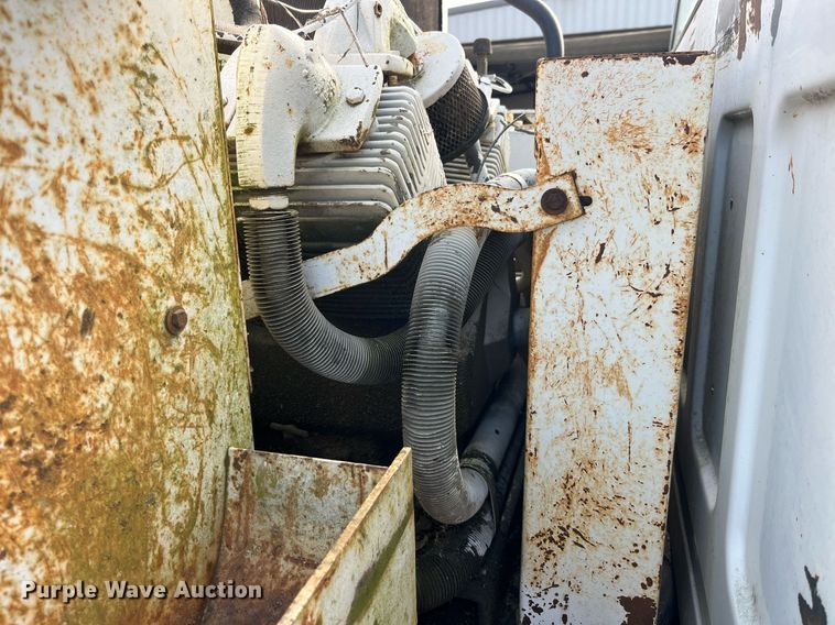 image for item MG9480 1988 GMC C6000  utility / service truck