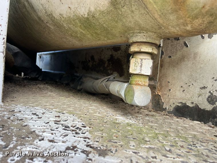 image for item MG9480 1988 GMC C6000  utility / service truck