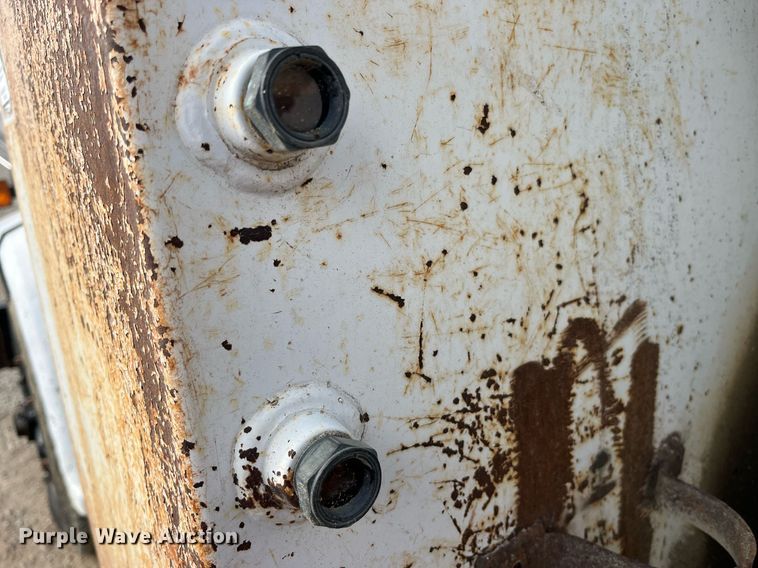 image for item MG9480 1988 GMC C6000  utility / service truck