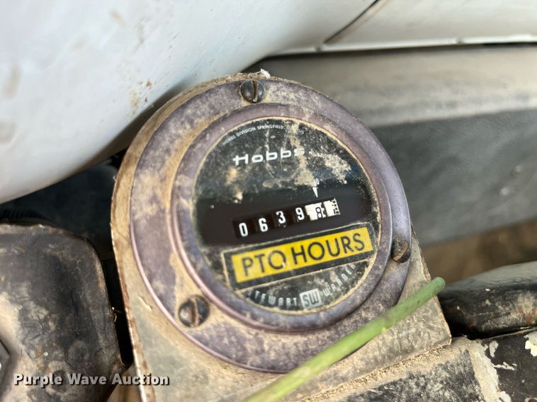 image for item MG9480 1988 GMC C6000  utility / service truck