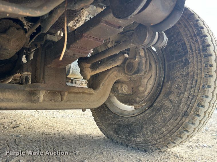 image for item MG9480 1988 GMC C6000  utility / service truck