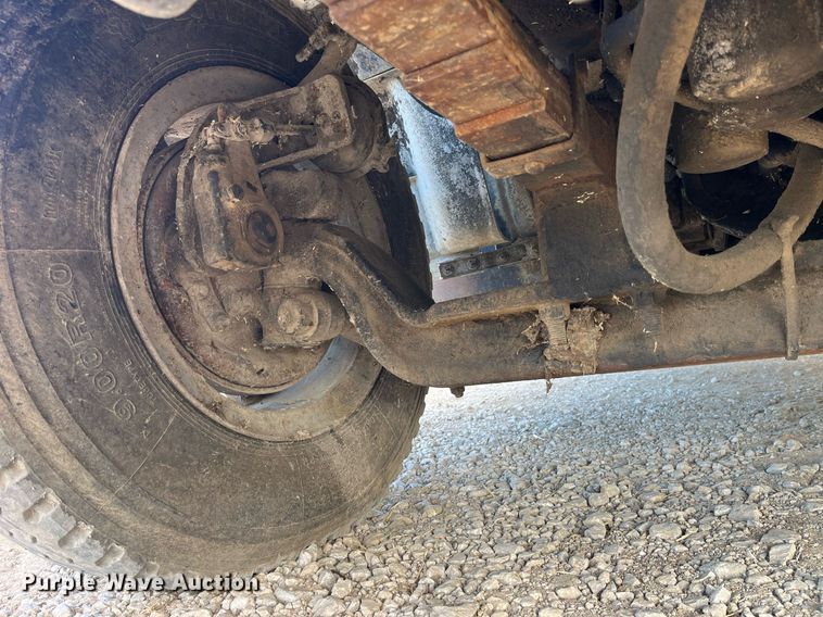 image for item MG9480 1988 GMC C6000  utility / service truck