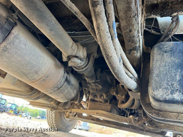 image for item MG9480 1988 GMC C6000  utility / service truck