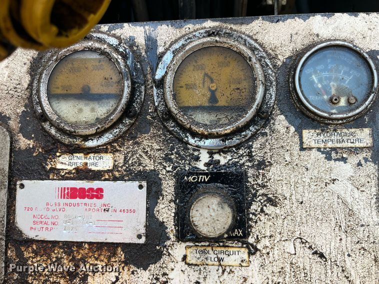 image for item MG9481 2000 GMC C7500  utility / service truck