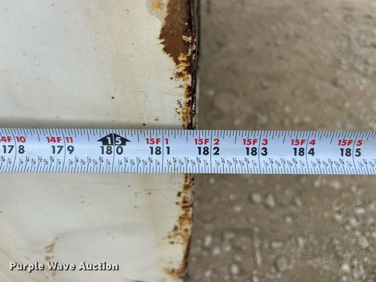 image for item MG9481 2000 GMC C7500  utility / service truck