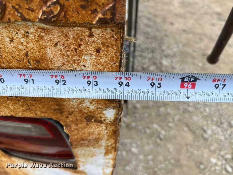 image for item MG9481 2000 GMC C7500  utility / service truck