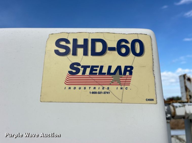 image for item MG9482 2005 GMC C5500  utility / service truck