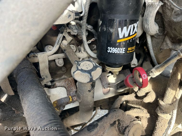 image for item MG9482 2005 GMC C5500  utility / service truck