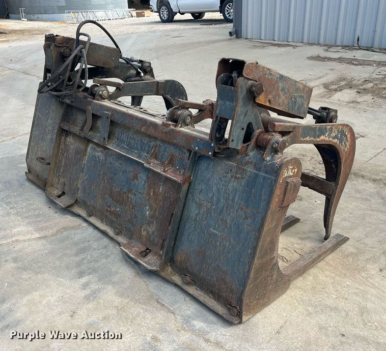image for item MG9483 79" W skid steer grapple bucket