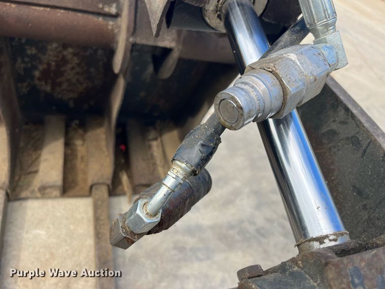 image for item MG9483 79" W skid steer grapple bucket