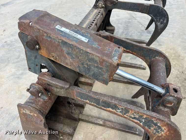 image for item MG9483 79" W skid steer grapple bucket