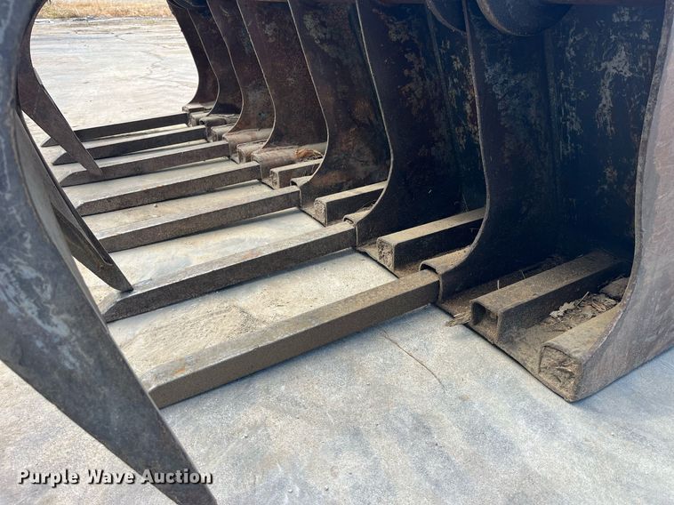 image for item MG9483 79" W skid steer grapple bucket