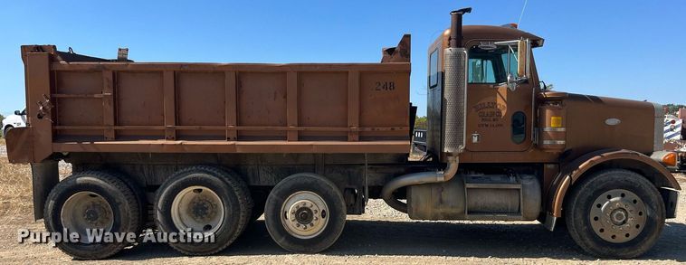 image for item MG9485 1994 Peterbilt 378  dump truck
