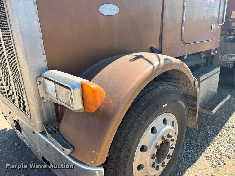 image for item MG9485 1994 Peterbilt 378  dump truck