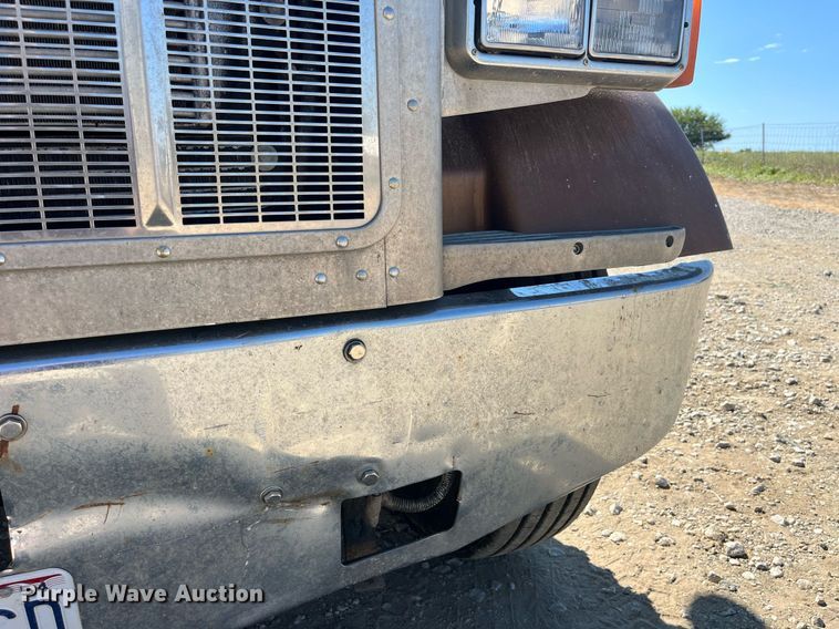 image for item MG9485 1994 Peterbilt 378  dump truck