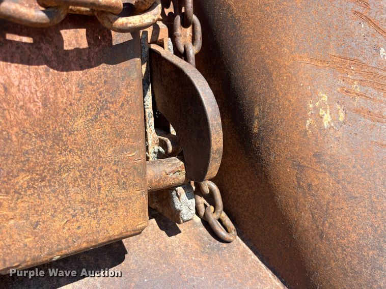 image for item MG9485 1994 Peterbilt 378  dump truck