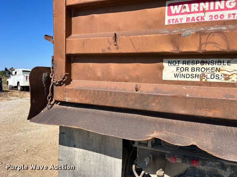 image for item MG9485 1994 Peterbilt 378  dump truck