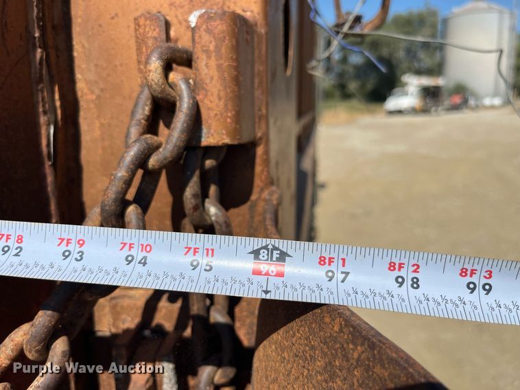 image for item MG9485 1994 Peterbilt 378  dump truck