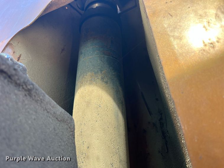 image for item MG9485 1994 Peterbilt 378  dump truck