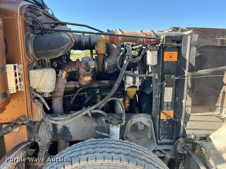 image for item MG9485 1994 Peterbilt 378  dump truck