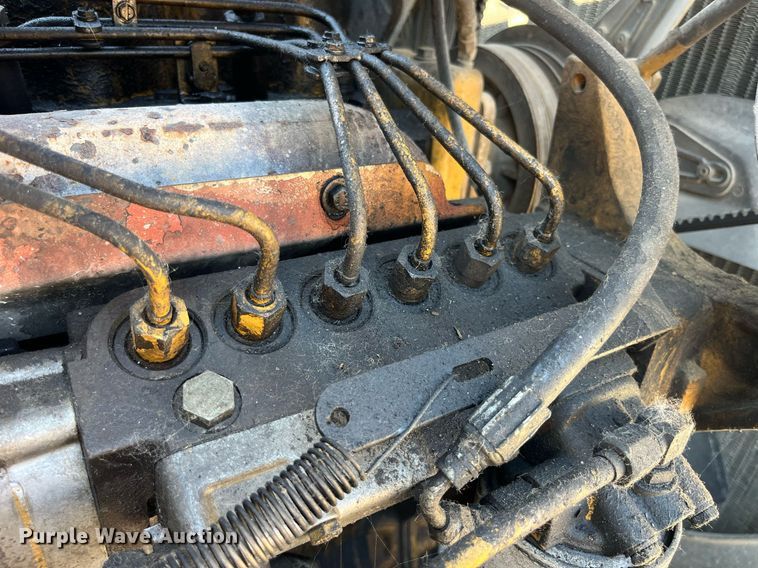 image for item MG9485 1994 Peterbilt 378  dump truck