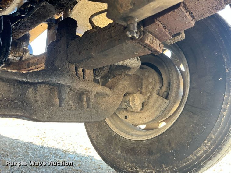 image for item MG9485 1994 Peterbilt 378  dump truck