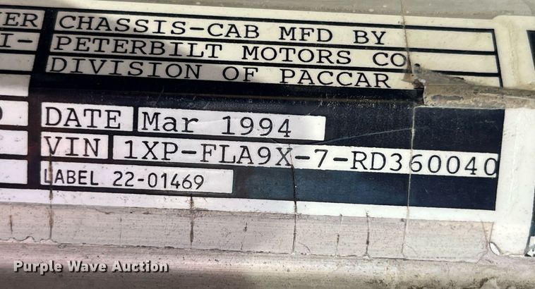 image for item MG9485 1994 Peterbilt 378  dump truck