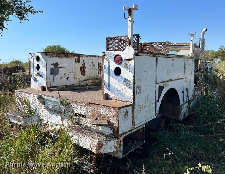 image for item MG9486 1988 GMC  utility / service truck