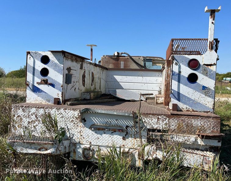 image for item MG9486 1988 GMC  utility / service truck