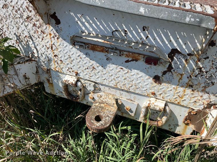 image for item MG9486 1988 GMC  utility / service truck