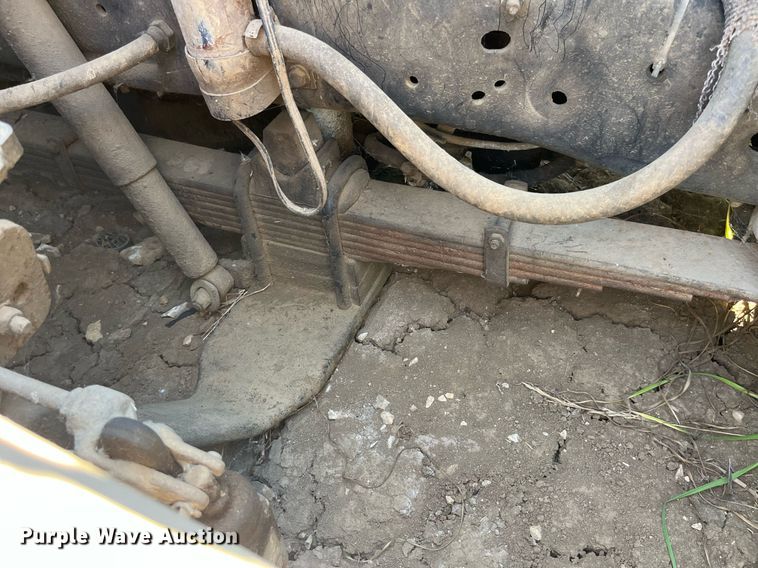 image for item MG9486 1988 GMC  utility / service truck