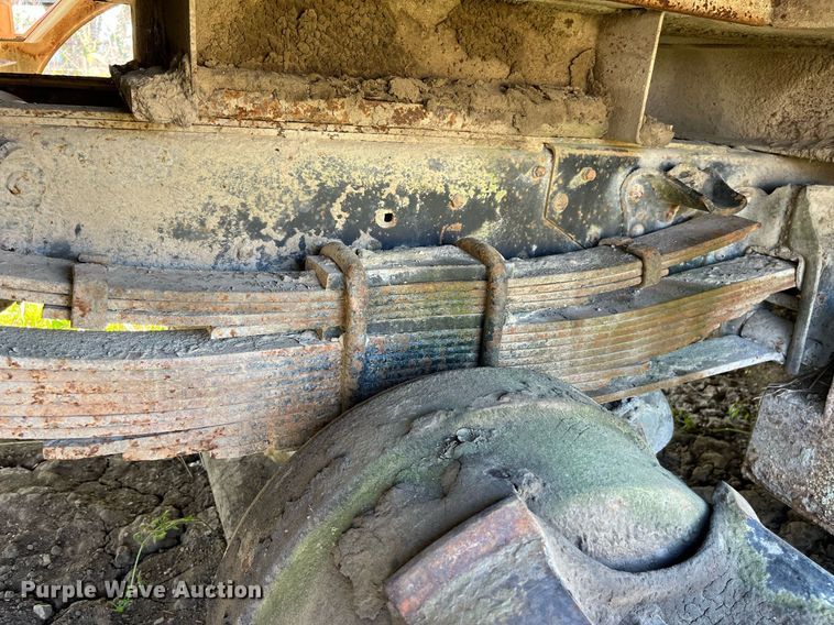 image for item MG9486 1988 GMC  utility / service truck