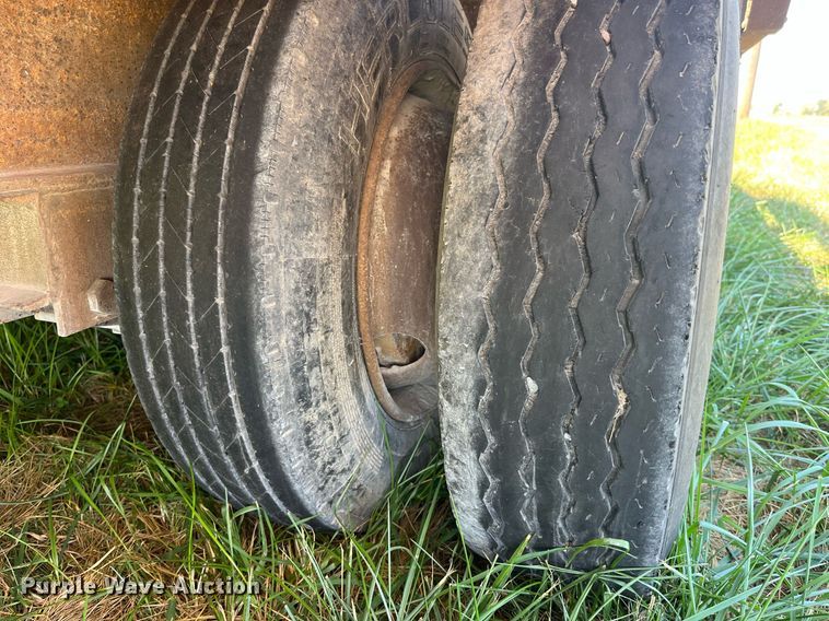 image for item MG9505 1994 Belshe  equipment trailer