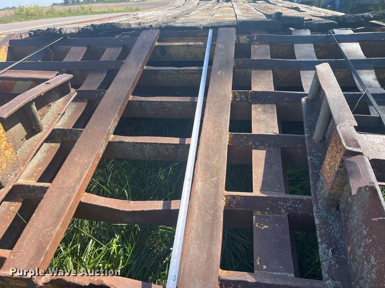 image for item MG9505 1994 Belshe  equipment trailer